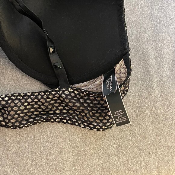 Victoria's Secret Very Sexy Front-Close Lace and Mesh Push-up Bra Size 34C - Picture 3 of 3